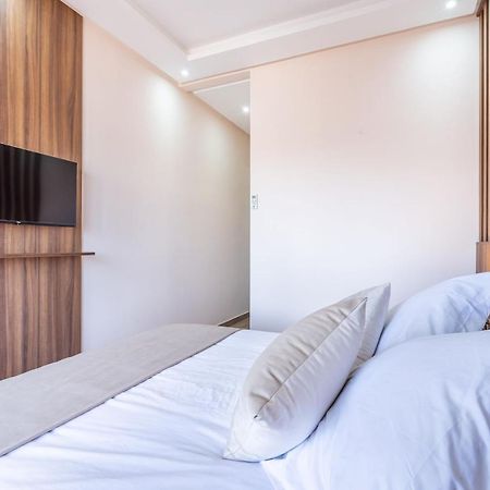 New! Superbe Appartement A Majorelle,Terrace,Iptv. Марракеш Экстерьер фото